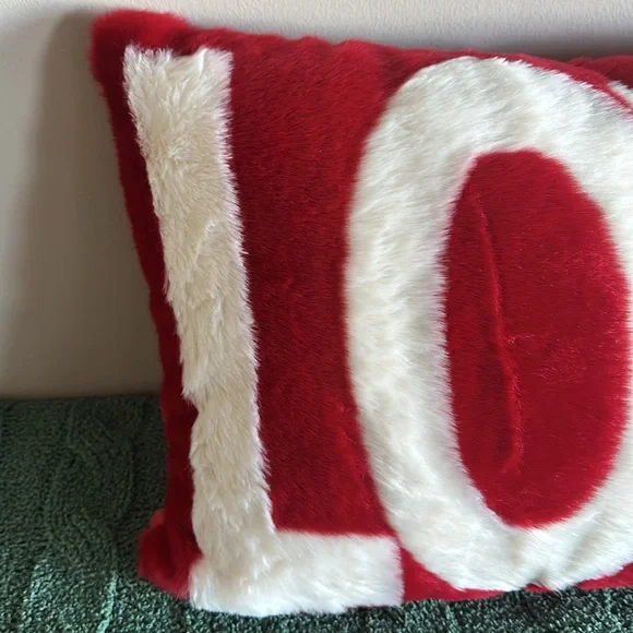 Envogue Valentine Faux Fur Pillow Red Ivory LOVE ❤️ NEW - Picture 2 of 6